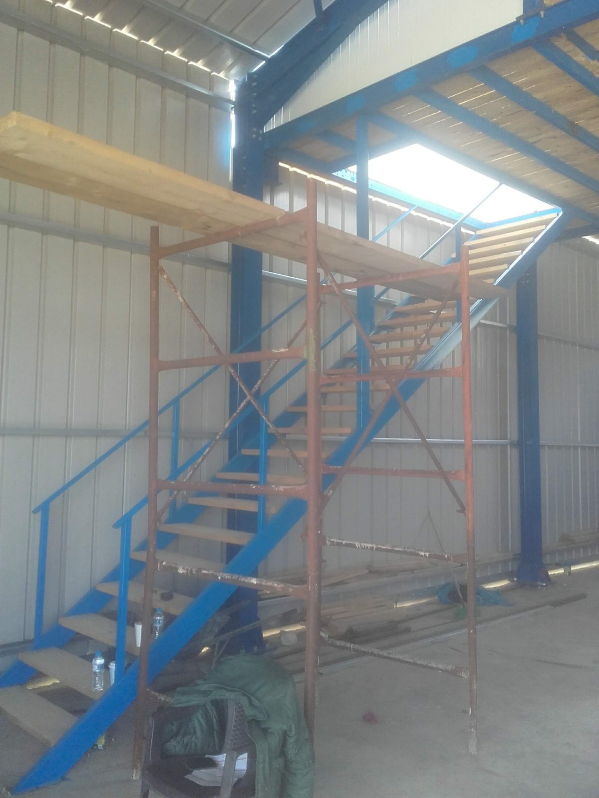 Αλουμίνια Αιτωλικό | Καραγιάννης | Σκάλα Οικήματος